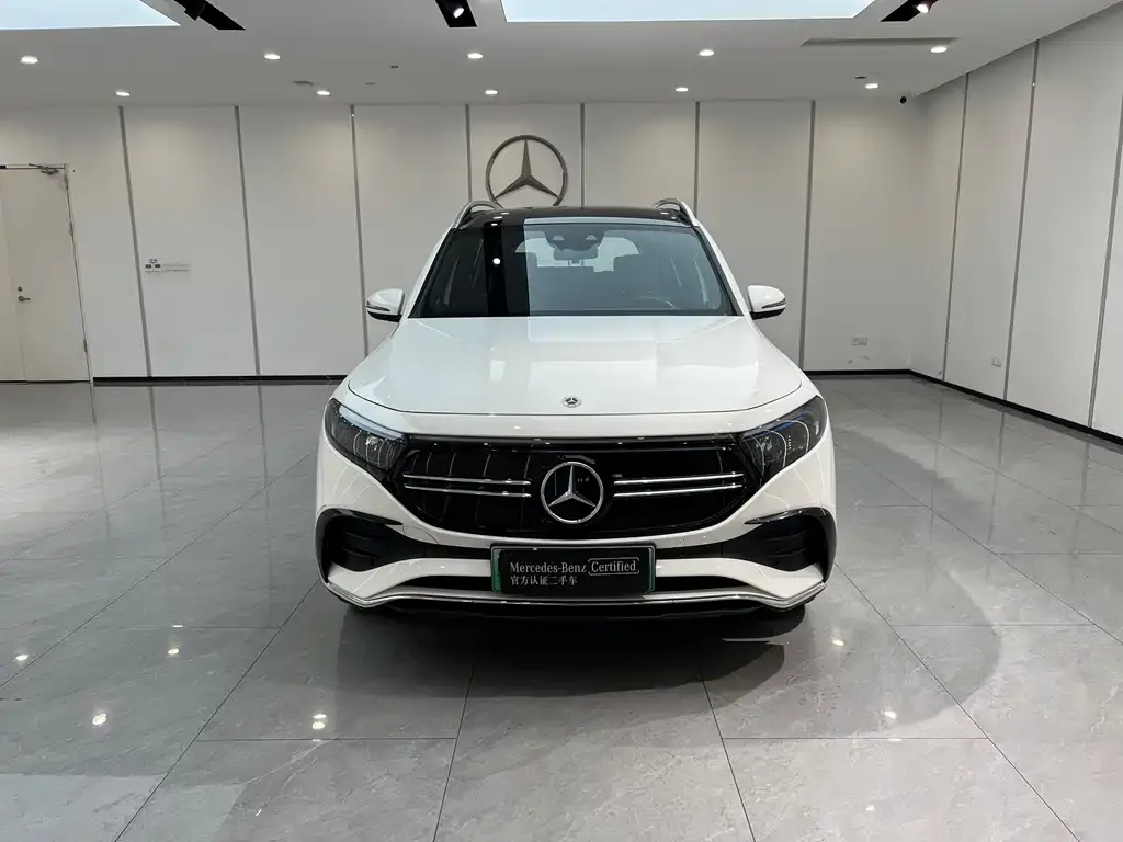 Mercedes-Benz EQB — фото 10