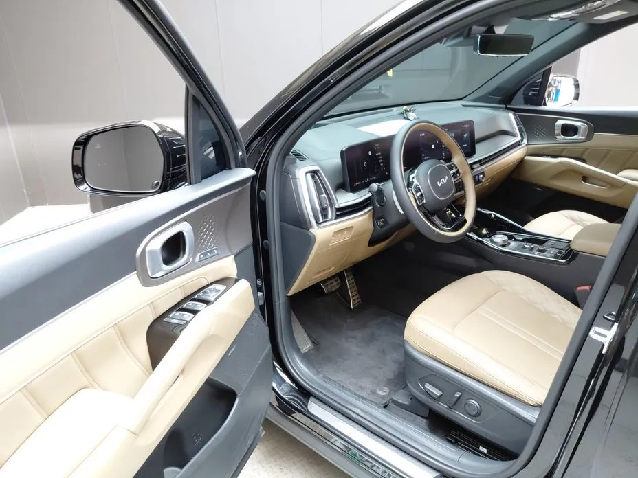Kia Sorento — фото 5