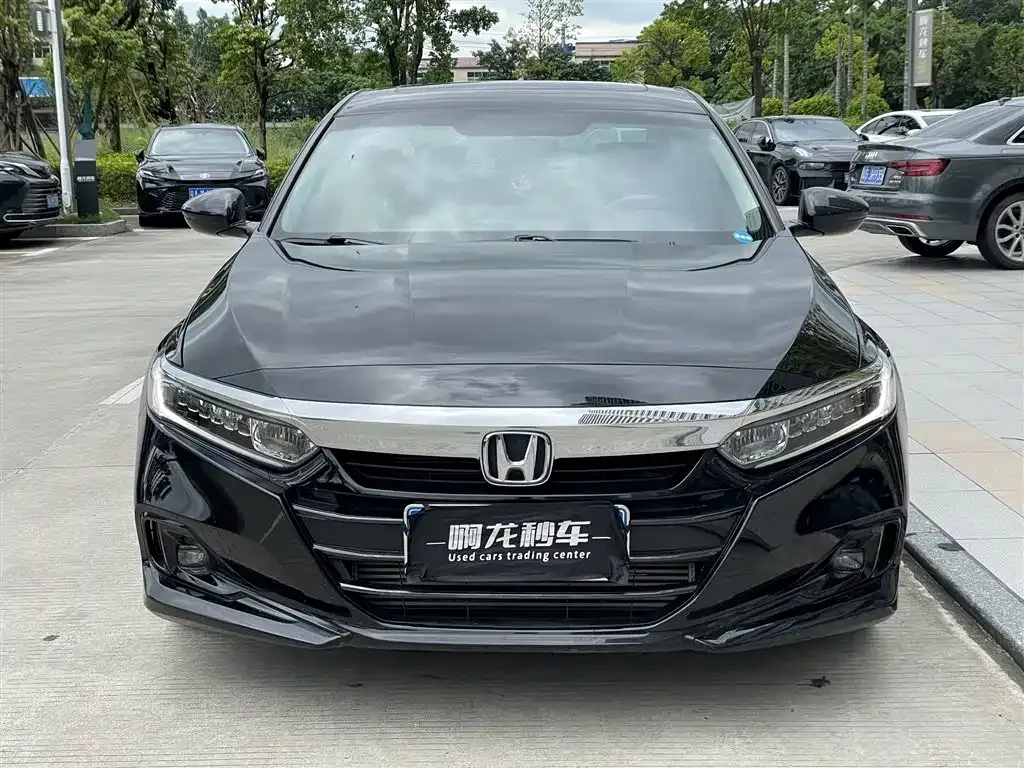 Honda Accord — фото 6