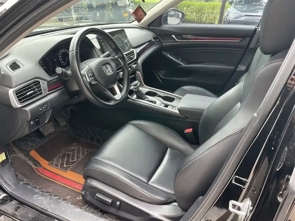 Honda Accord — фото 2