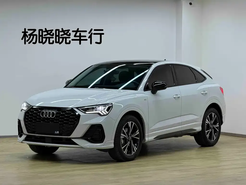 Audi Q3 Sportback — фото 1
