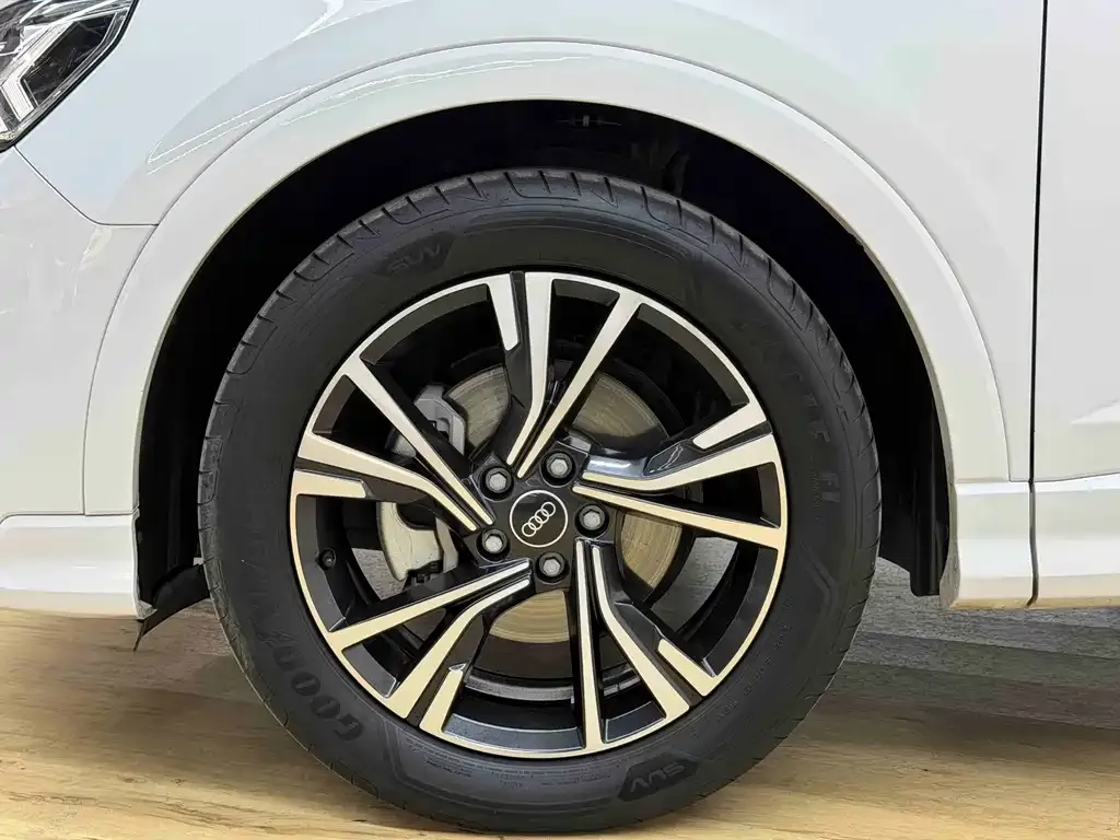 Audi Q3 Sportback — фото 8