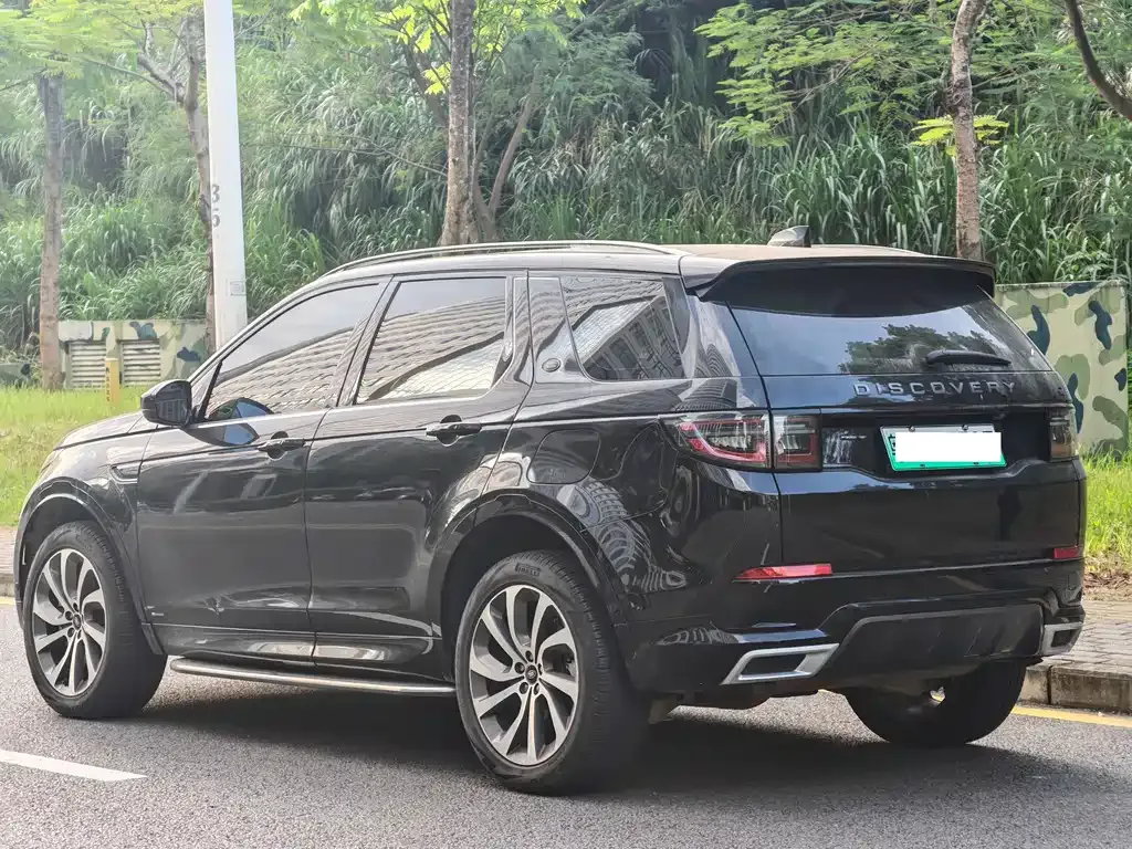 Land Rover Discovery Sport Hybrid — фото 7