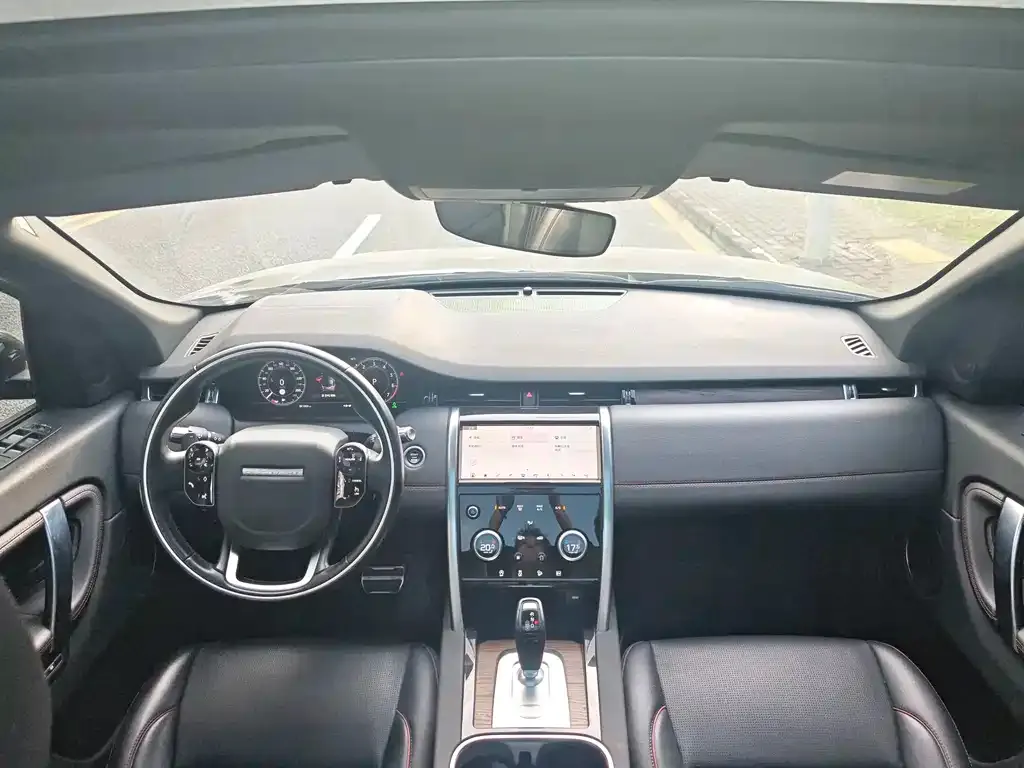 Land Rover Discovery Sport Hybrid — фото 2