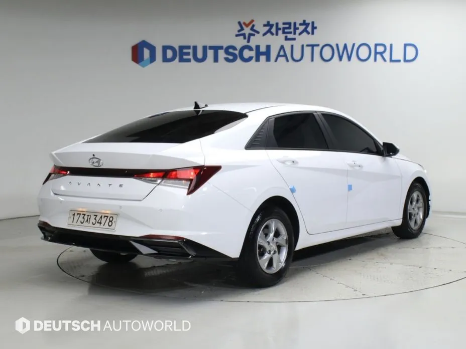 Hyundai AVANTE — фото 2