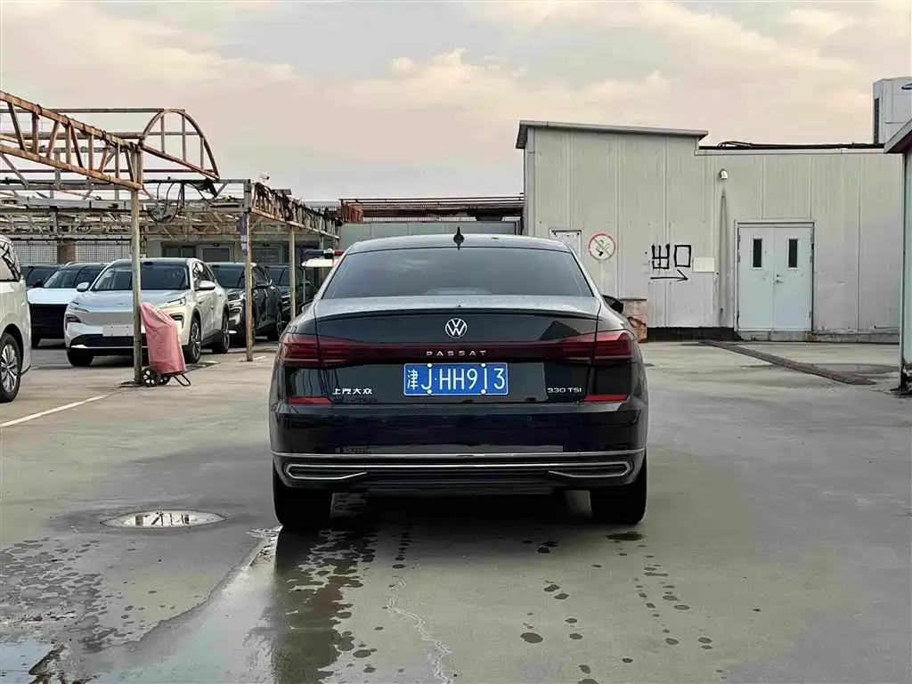 Volkswagen Passat — фото 8