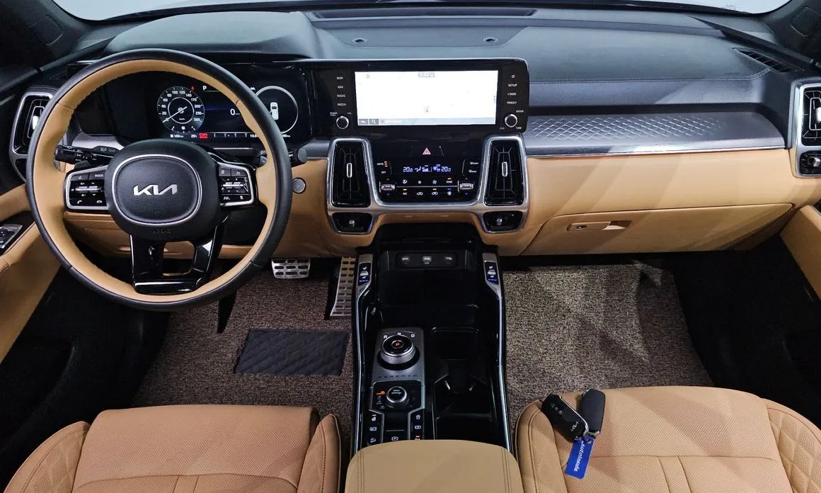 Kia Sorento — фото 6