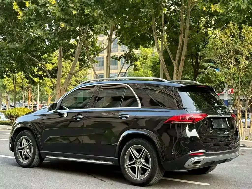 Mercedes-Benz GLE (Import) — фото 8
