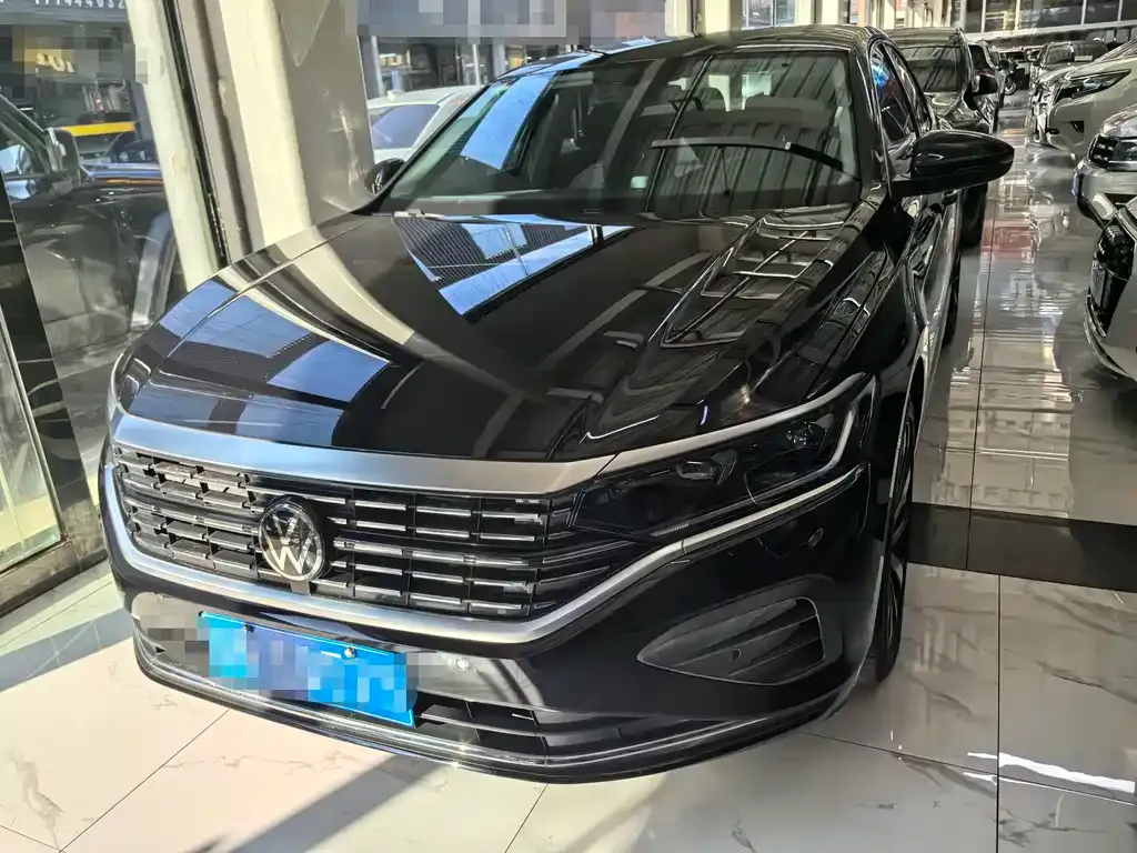 Volkswagen Passat — фото 6