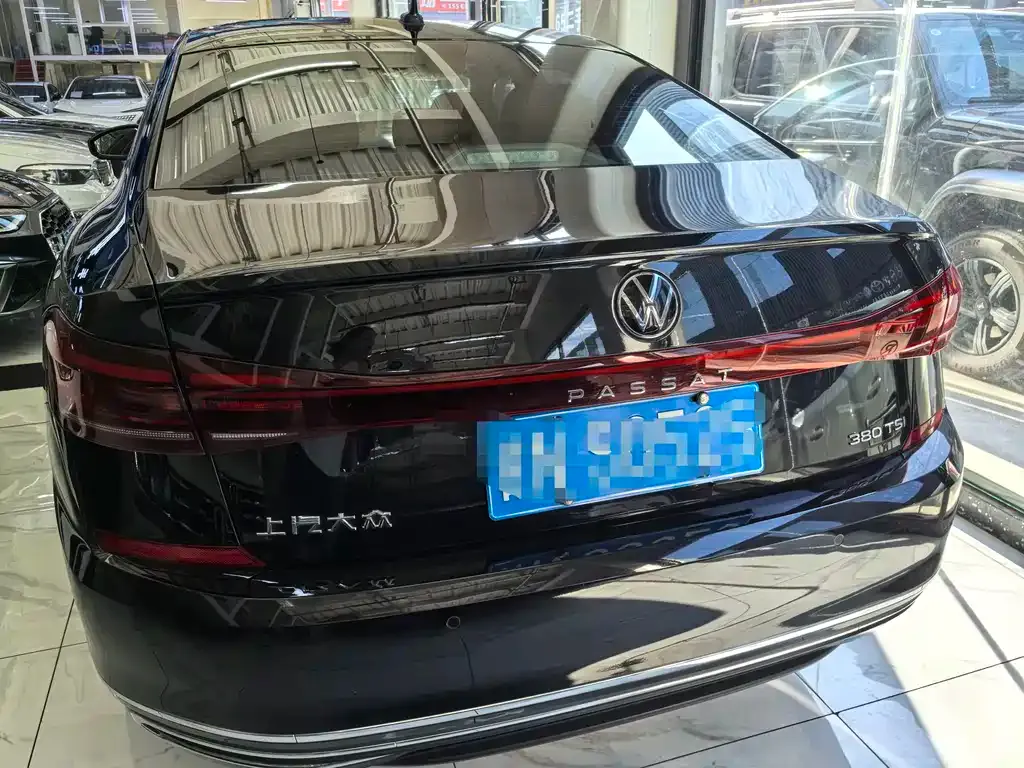 Volkswagen Passat — фото 5