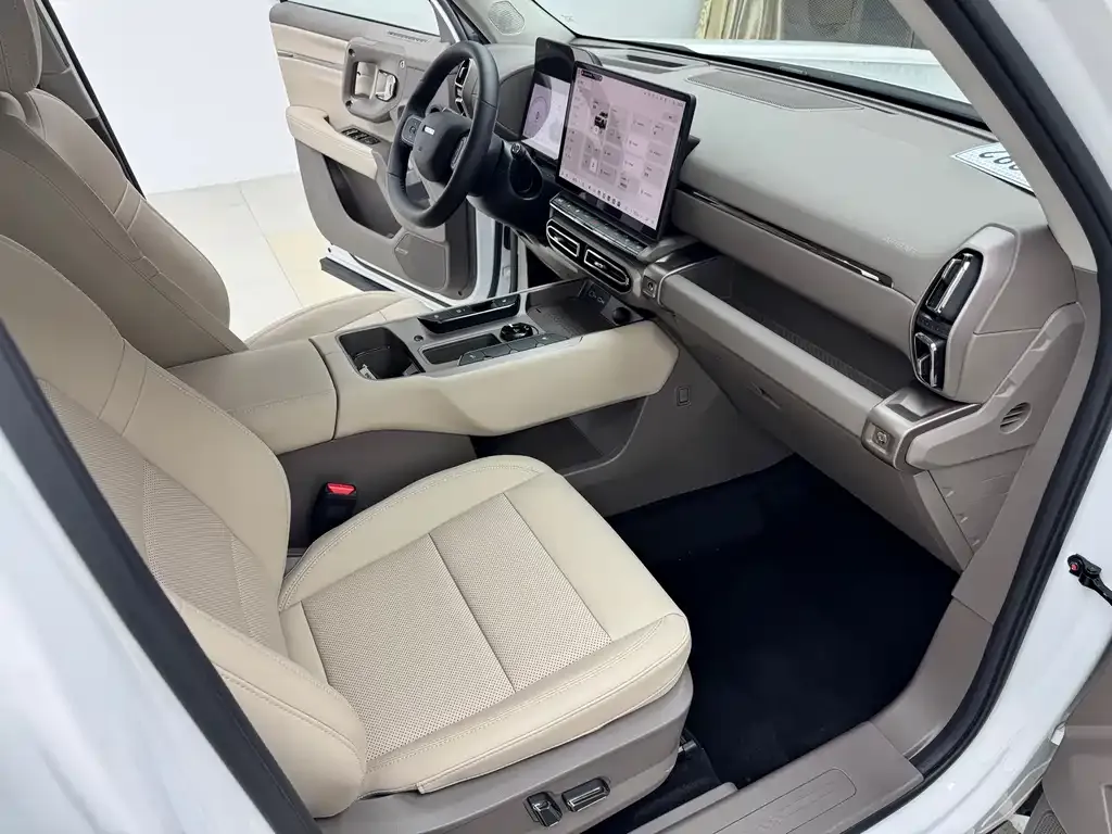 Haval Big Dog PLUS New Energy — фото 4