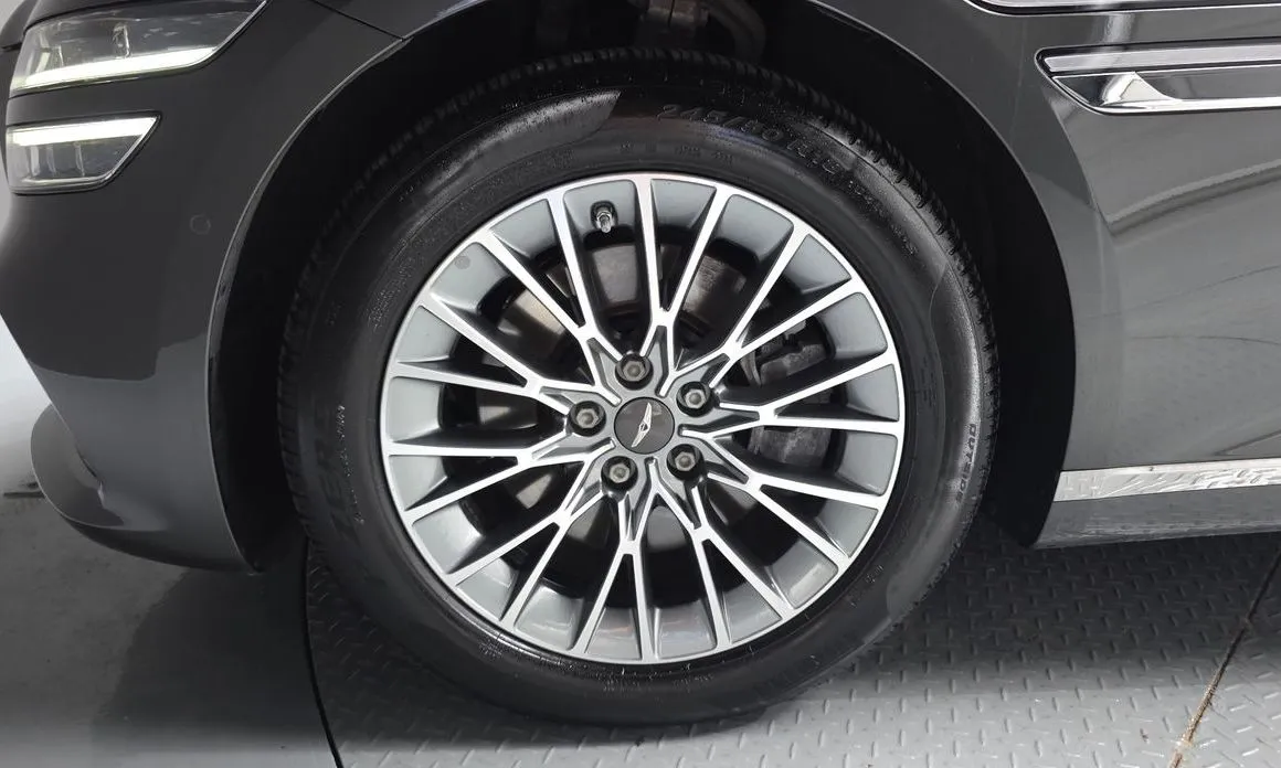 Genesis G80 — фото 9