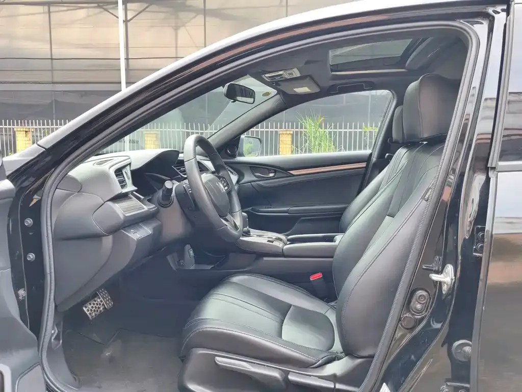 Honda Civic — фото 6