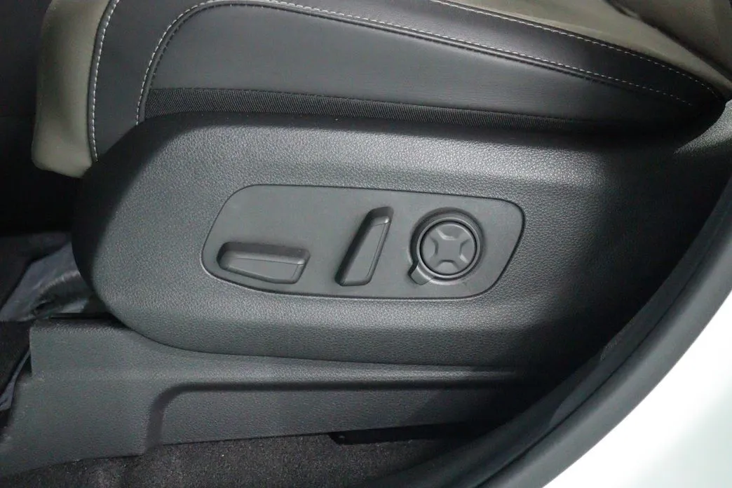 Kia Carnival — фото 10