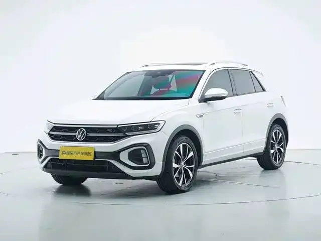 Volkswagen T-Roc — фото 1