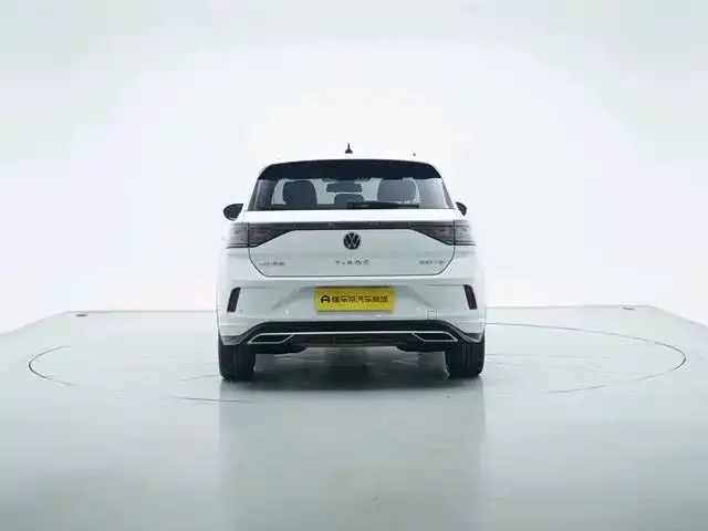 Volkswagen T-Roc — фото 5