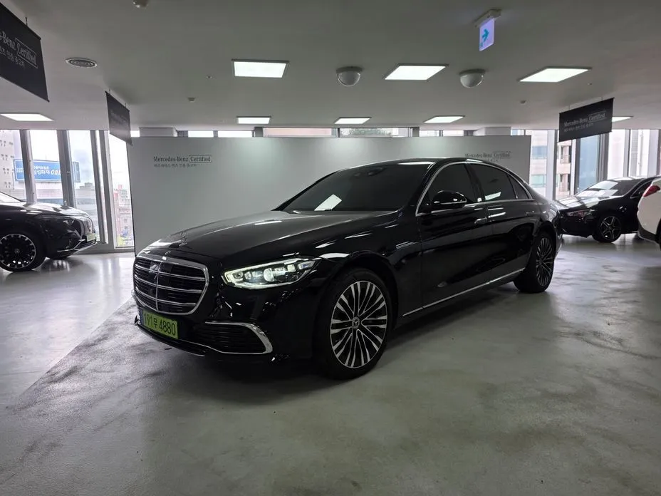 Mercedes-Benz S-Class — фото 1