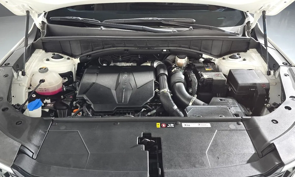 Kia Sorento — фото 6