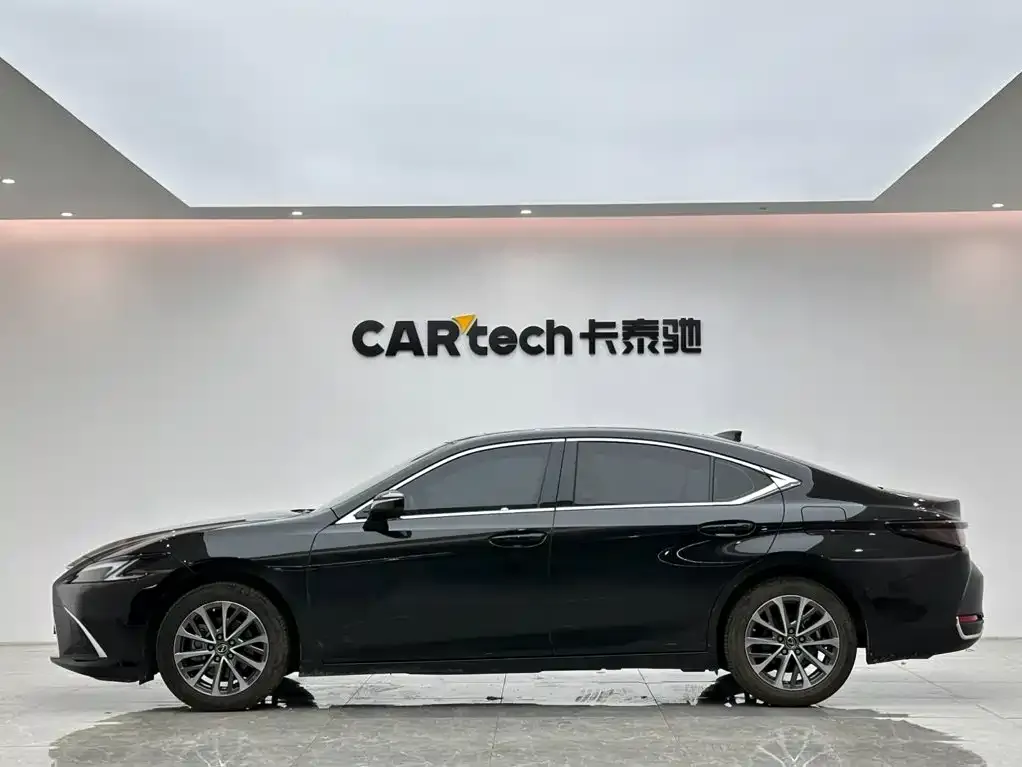 Lexus ES — фото 6