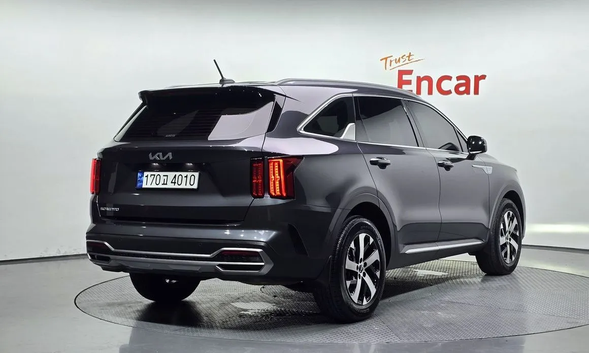 Kia Sorento — фото 4