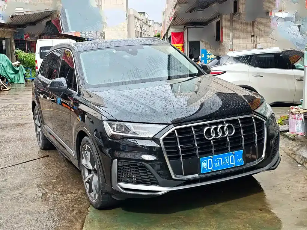 Audi Q7 — фото 8