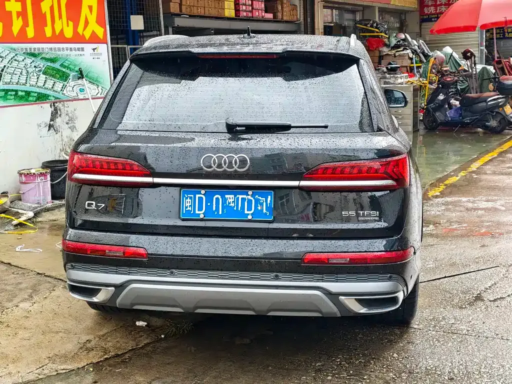 Audi Q7 — фото 5