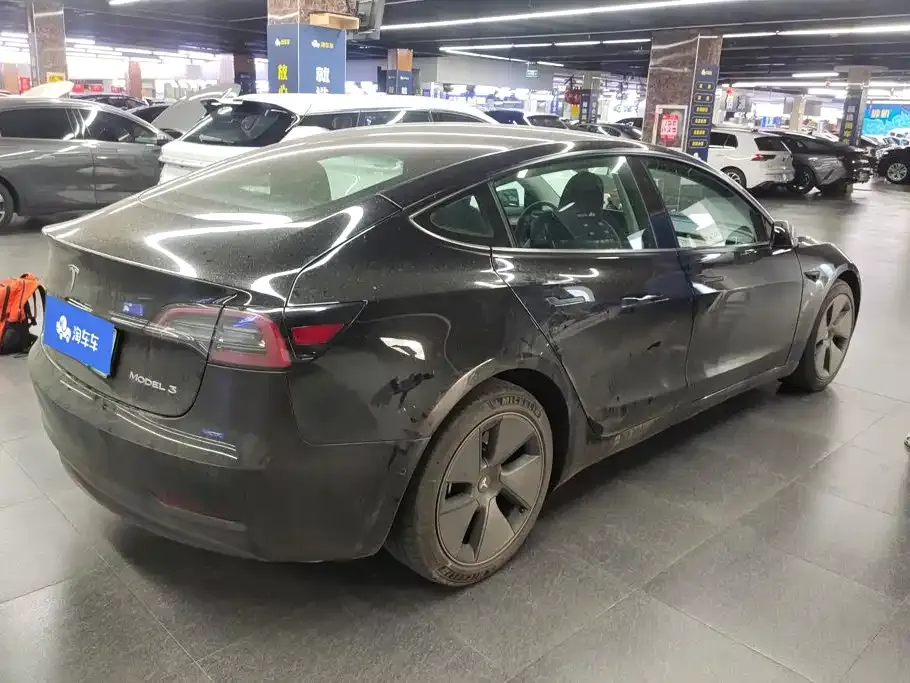 Tesla Model 3 — фото 2