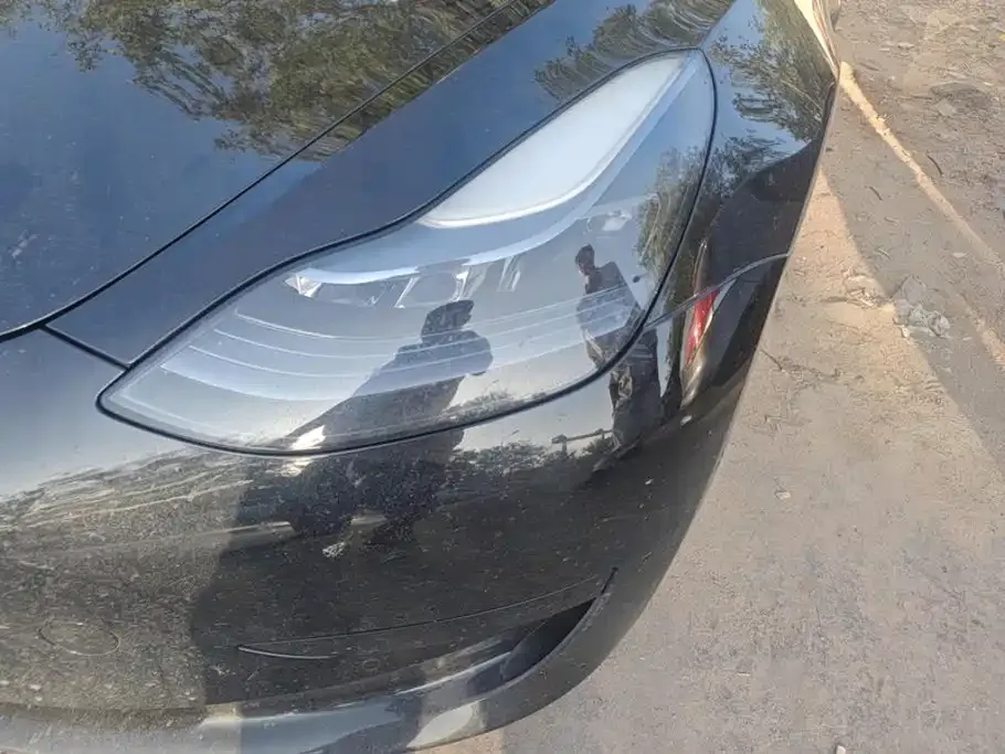 Tesla Model 3 — фото 6