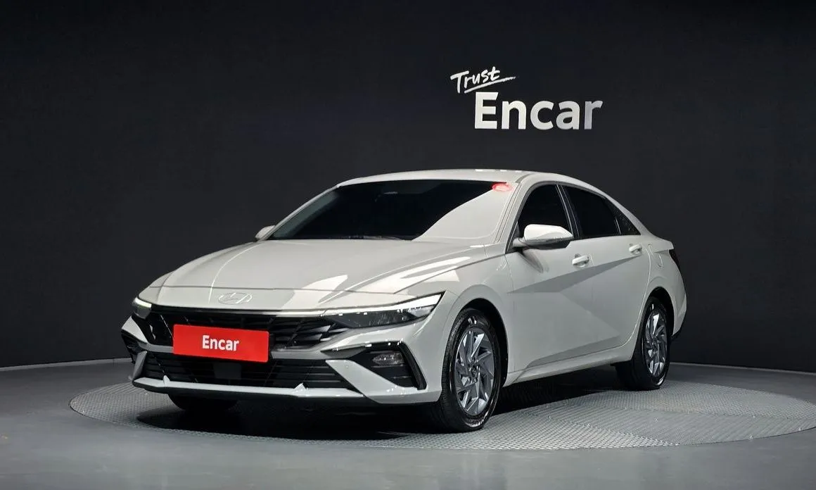 Hyundai AVANTE — фото 1