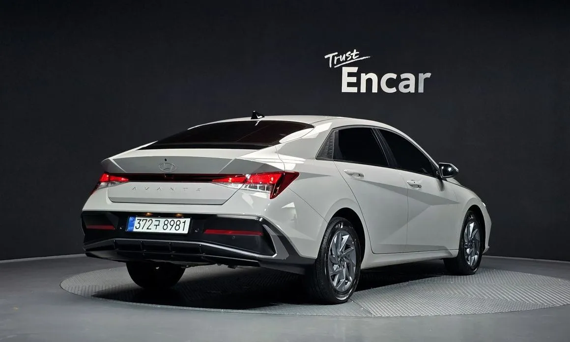 Hyundai AVANTE — фото 2