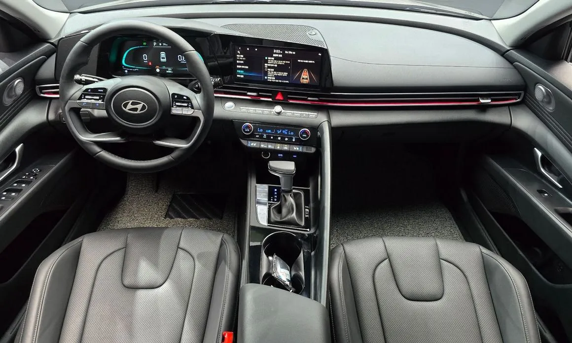 Hyundai AVANTE — фото 3