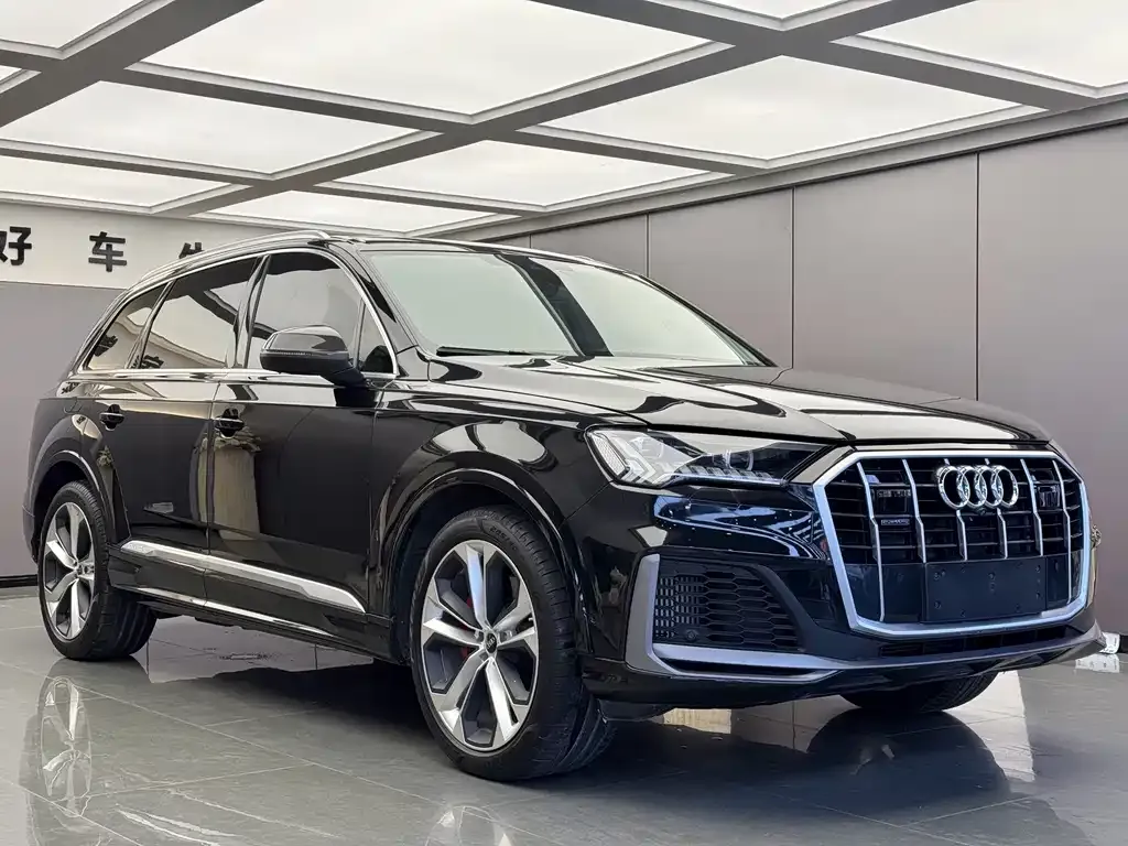 Audi Q7 — фото 8