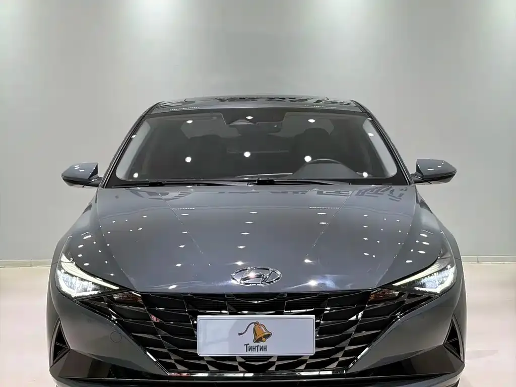 Hyundai Elantra — фото 3