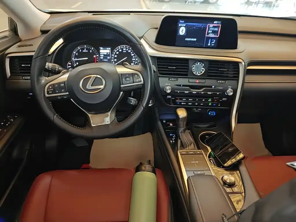 Lexus RX — фото 10