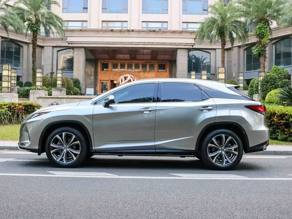 Lexus RX — фото 7