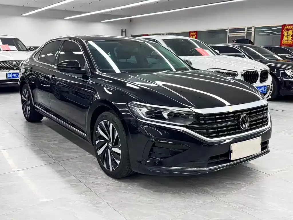 Volkswagen Passat — фото 10