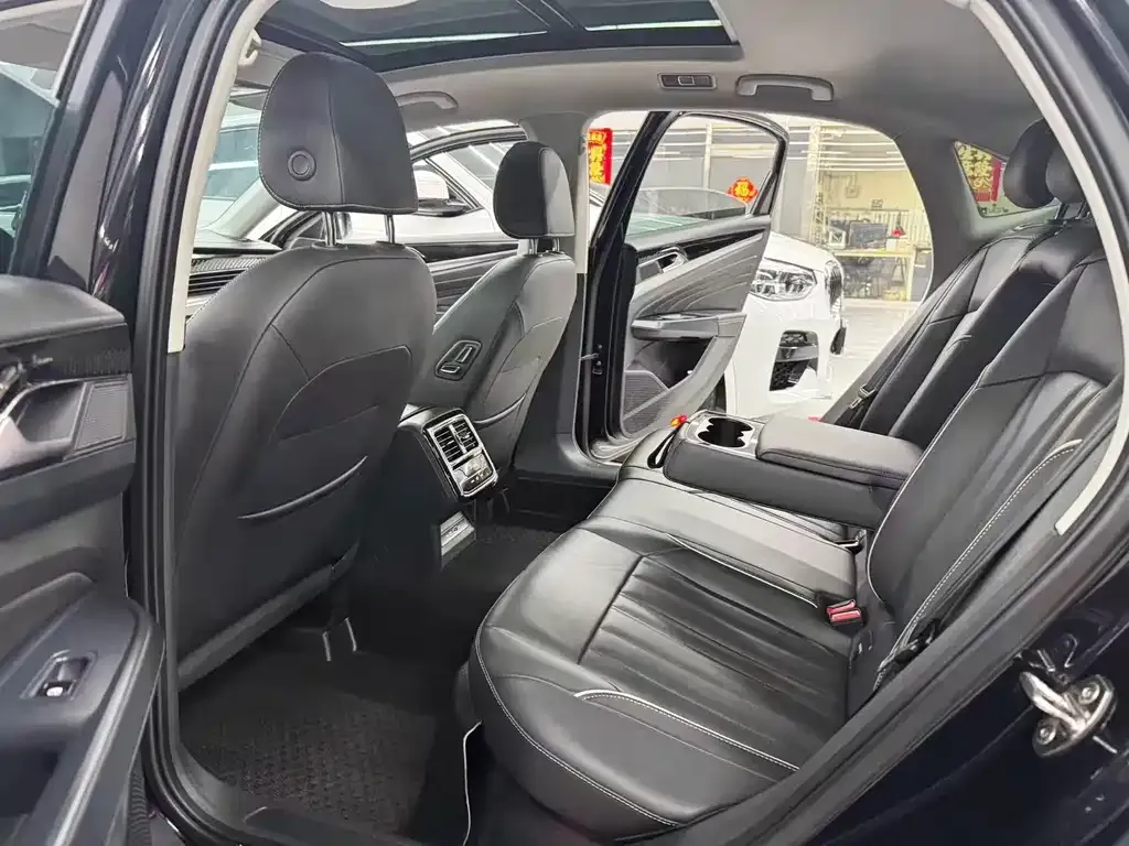 Volkswagen Passat — фото 9