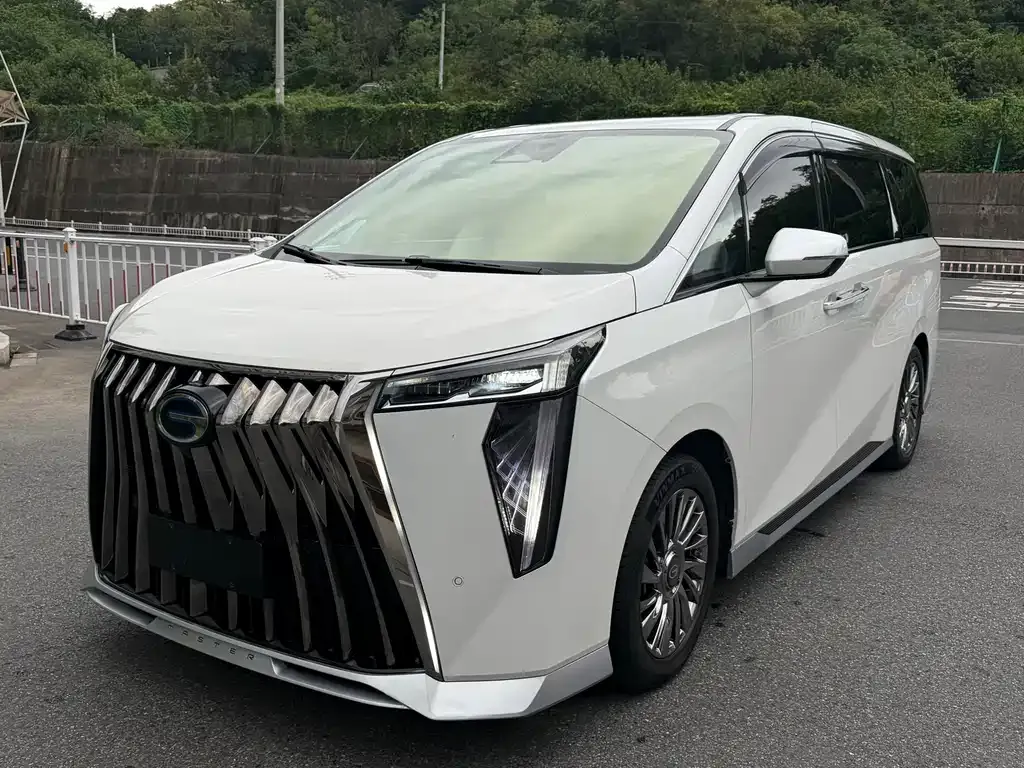 GAC Motor Trumpchi M8 — фото 1