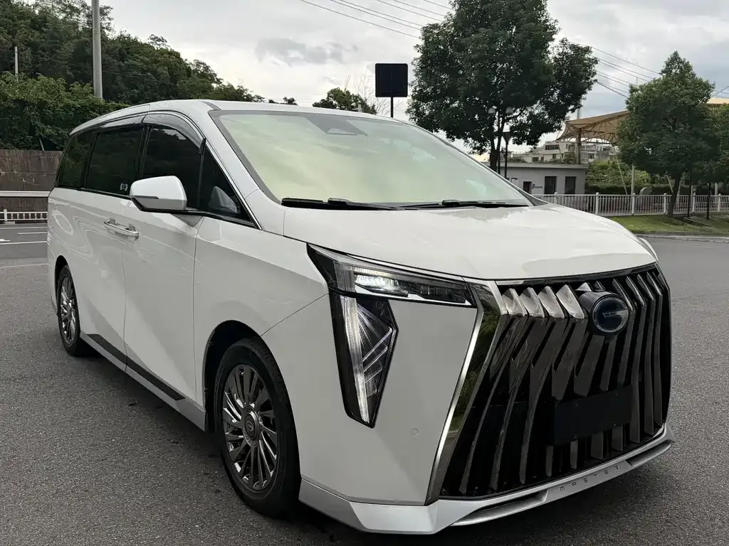GAC Motor Trumpchi M8 — фото 10