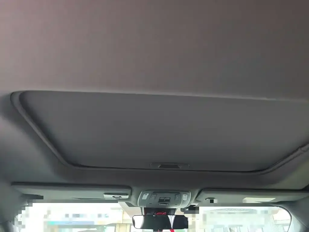 Toyota Sienna — фото 3