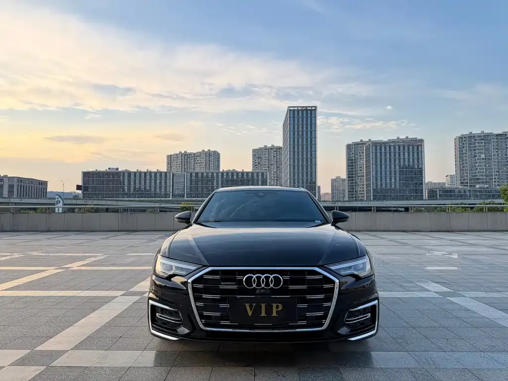 Audi A6L — фото 10
