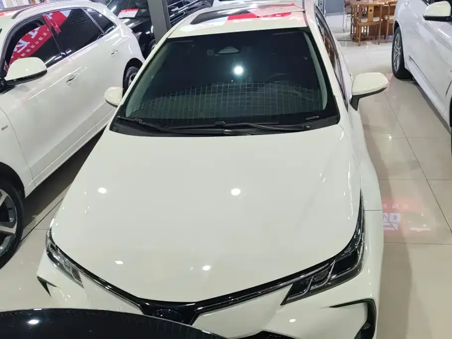 Toyota Corolla — фото 2