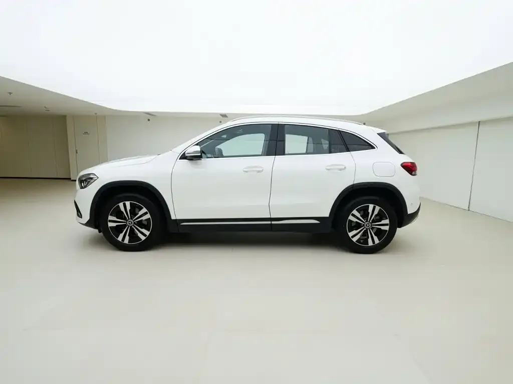 Mercedes-Benz GLA — фото 5