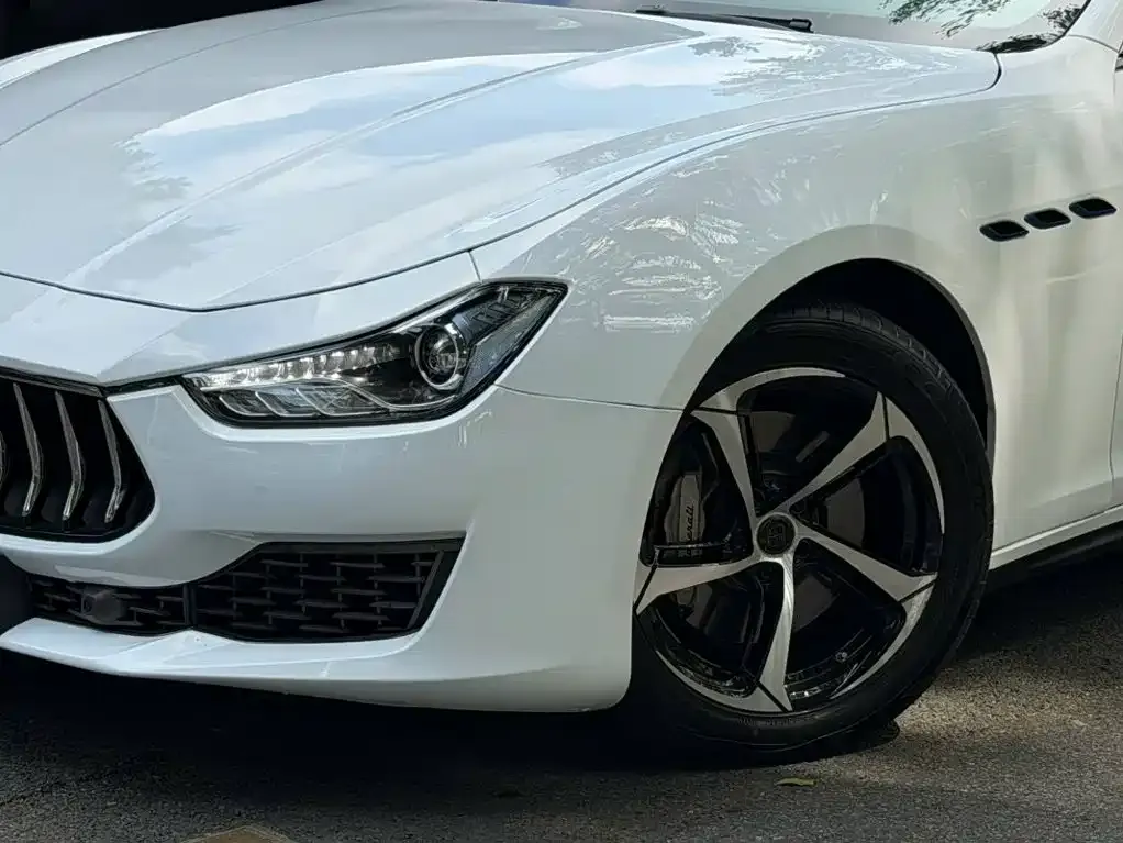 Maserati Ghibli — фото 3