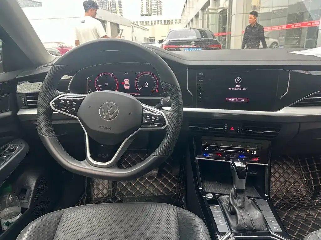 Volkswagen Passat — фото 7