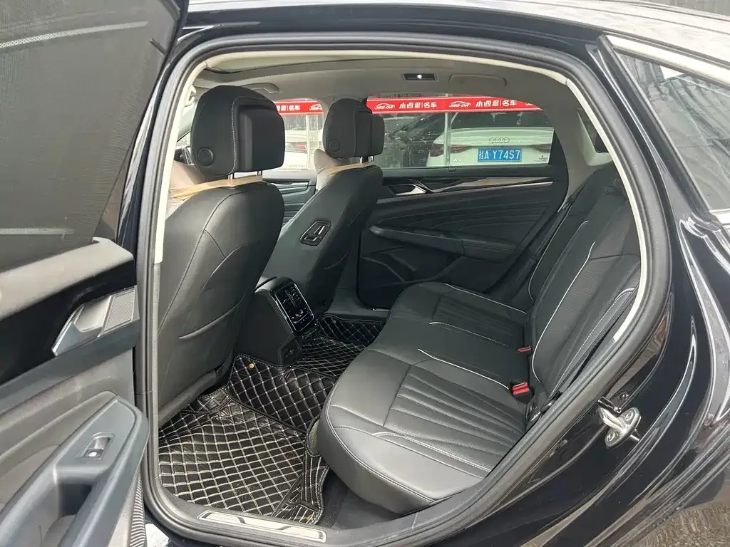 Volkswagen Passat — фото 6