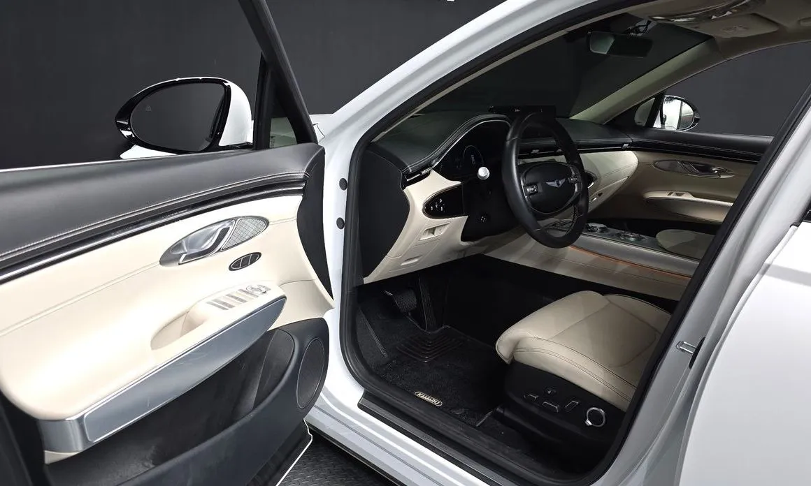 Genesis GV70 — фото 10