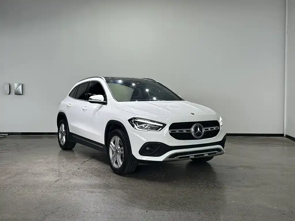 Mercedes-Benz GLA — фото 7