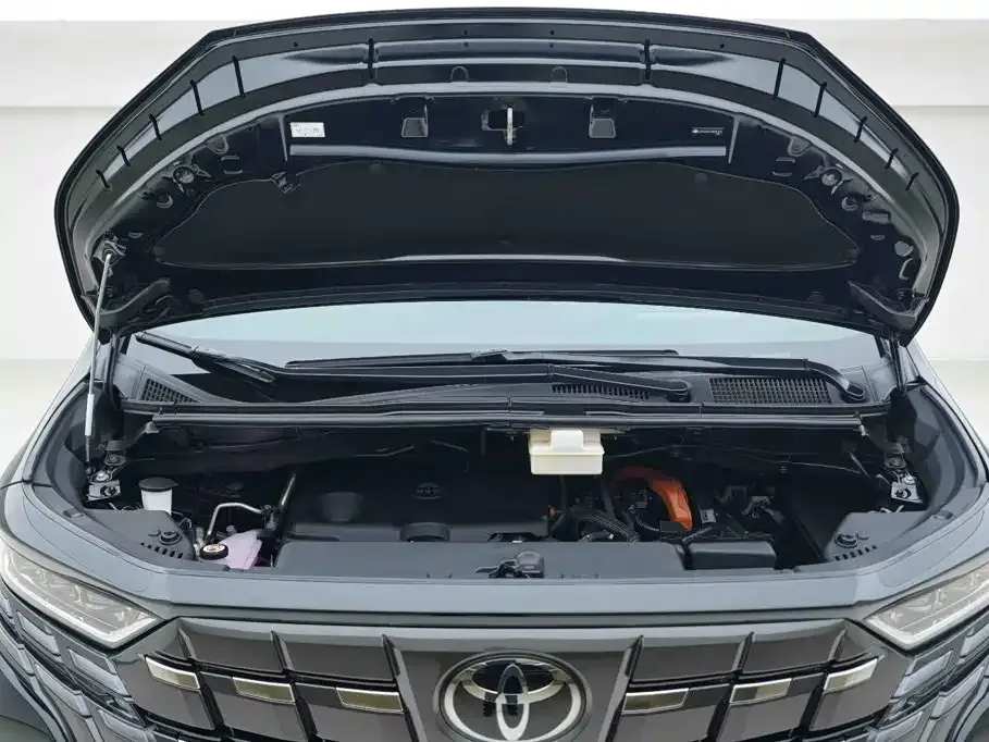 Toyota Alphard — фото 3