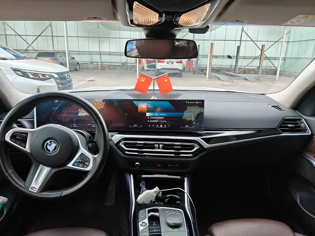 BMW i3 — фото 8